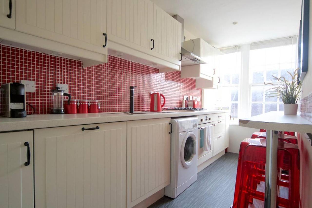 Altido Perfect Location - Stylish 2Bd Rose St Apartment Edinburgh Luaran gambar
