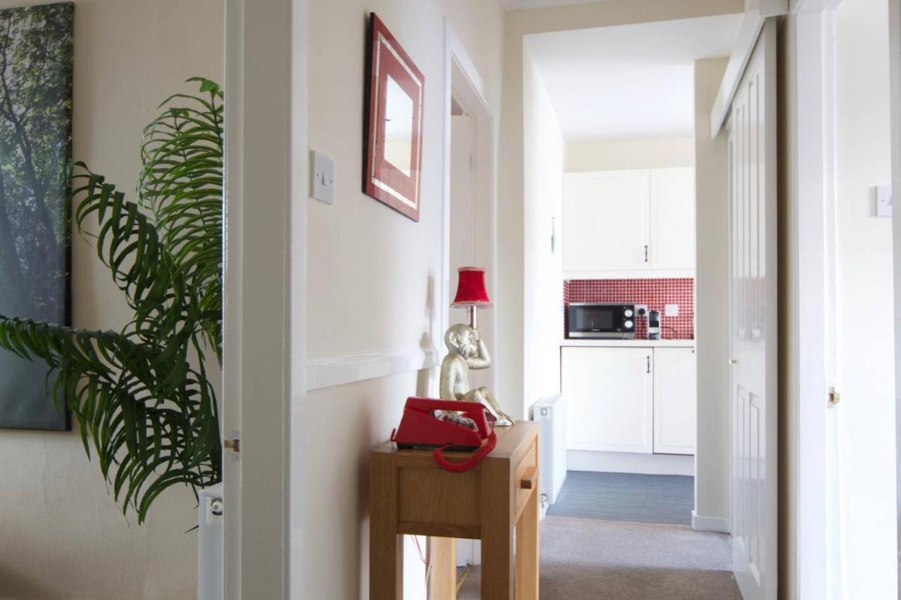 Altido Perfect Location - Stylish 2Bd Rose St Apartment Edinburgh Luaran gambar